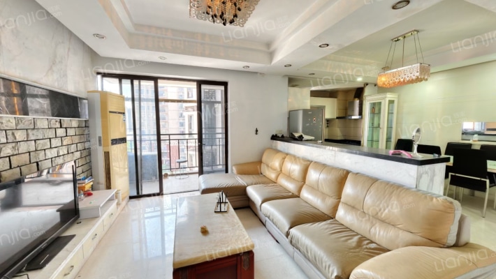 皇家公馆一期二手房实景图