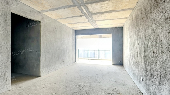 荣昌裕隆世纪山庄（新城花园）二手房实景图