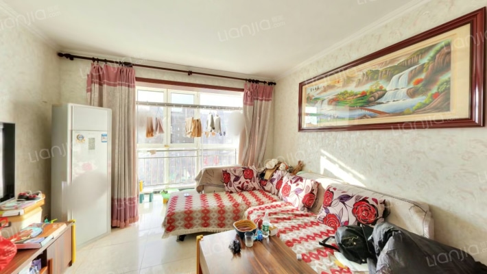 彩虹新城二手房实景图