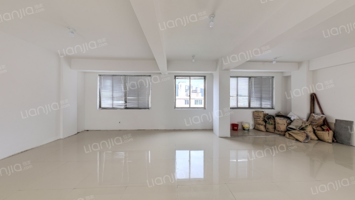 大桥路二手房实景图