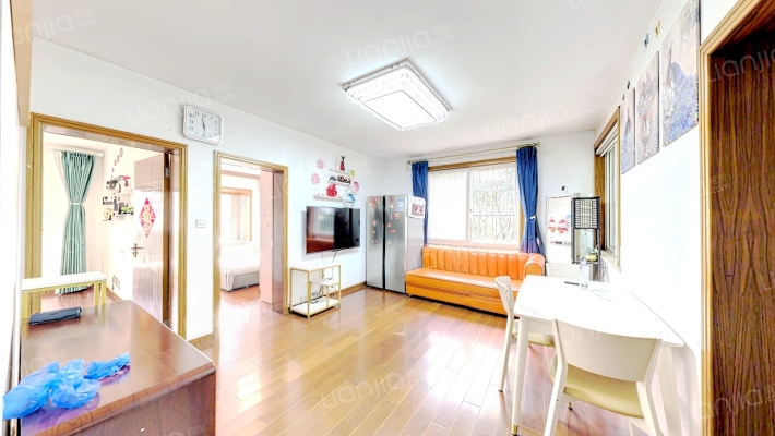 泾水公寓西区二手房实景图