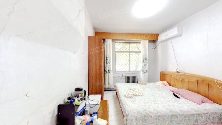 合作路33号院二手房实景图