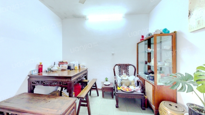 芳华路268弄二手房实景图