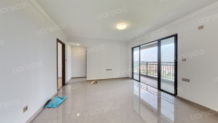 中建映湖万黛二手房实景图