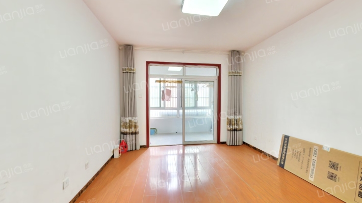 书香嘉苑二手房实景图