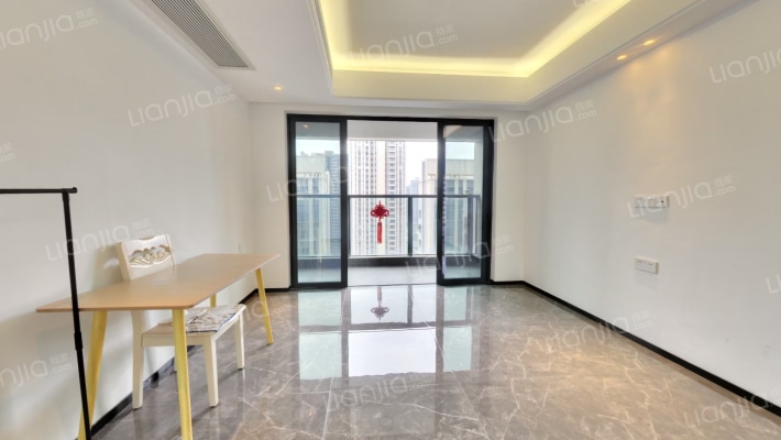 中瑞怡润华府二手房实景图