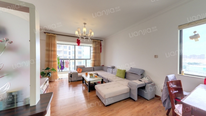 华飞名盛世界二手房实景图