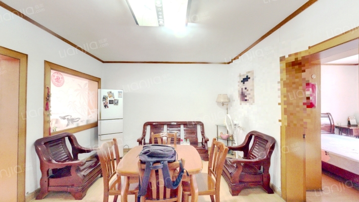 集贤南路综合楼二手房实景图