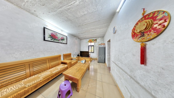 机械厂宿舍二手房实景图