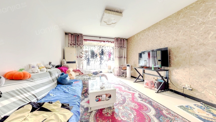 藏龙福地二手房实景图