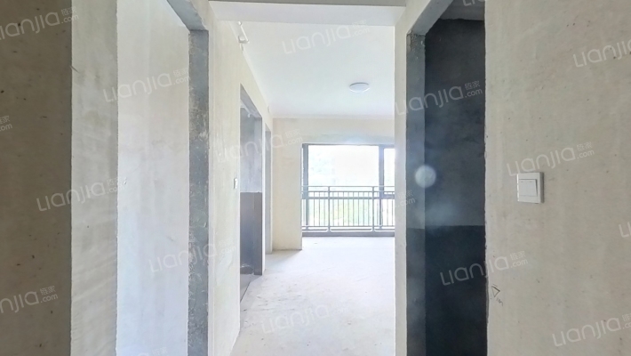 美的君兰锦绣二手房实景图