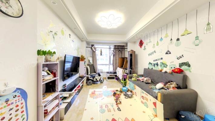 晴湾佳苑二手房实景图