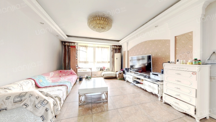 爱西华庭二手房实景图