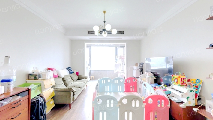 辉隆名郡二手房实景图