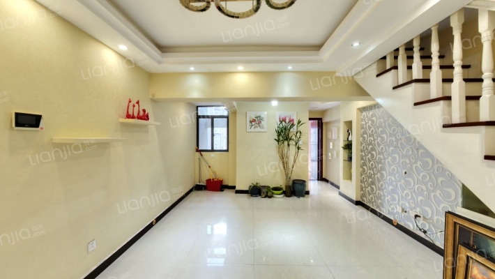 假日城市二手房实景图