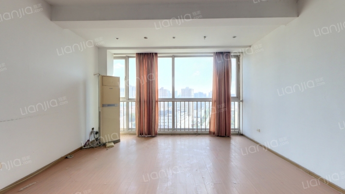 台银大厦二手房实景图