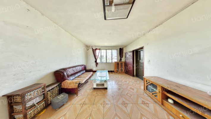 气象局小区二手房实景图