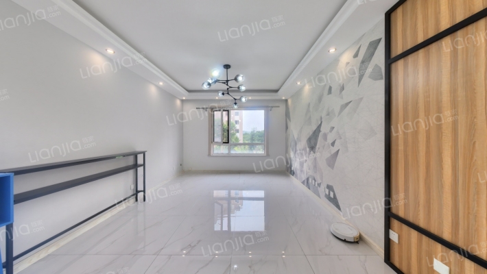 亿达第一郡四期二手房实景图