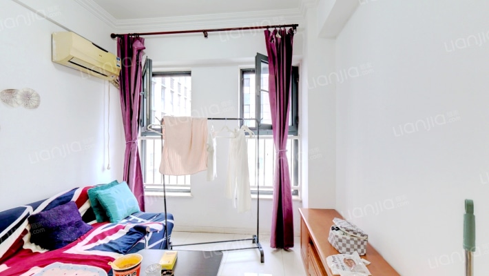 苹果公寓二手房实景图