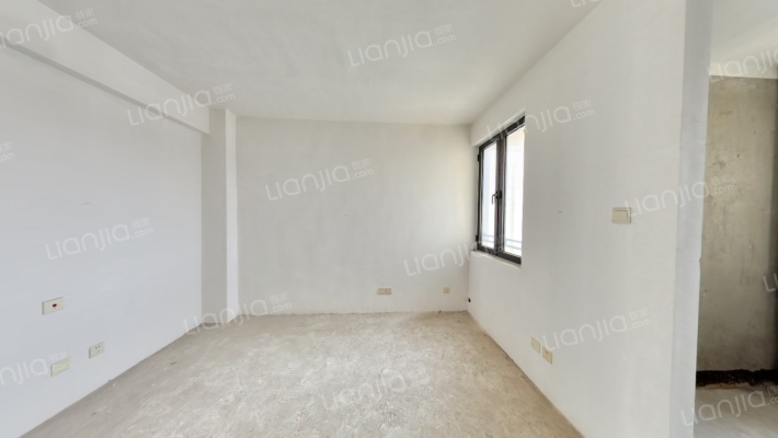 峨山佳苑二手房实景图