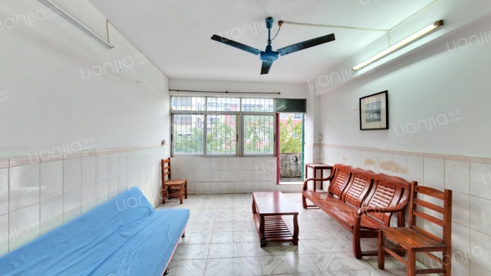 井湾路住宅二手房实景图