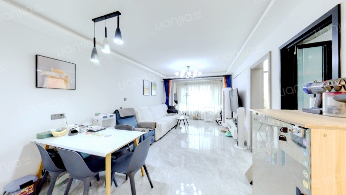 金地盈翠名轩二手房实景图