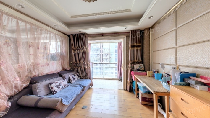 景观豪庭二手房实景图