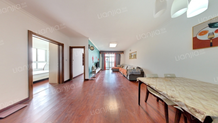 清华大溪地五号院二手房实景图