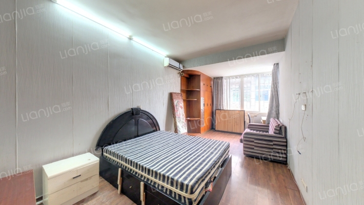 港航小区二手房实景图