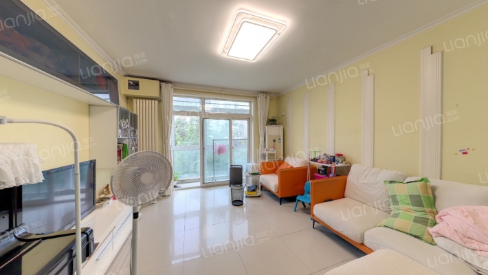 东晶国际二手房实景图