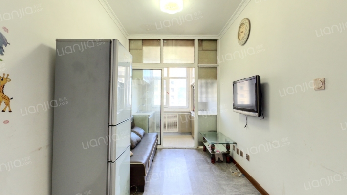 松岚回迁楼二手房实景图