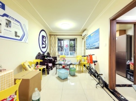 东向户型，有房本，看房方便，诚意出售，小区环境好