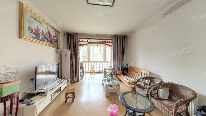 建材花园小区二手房实景图