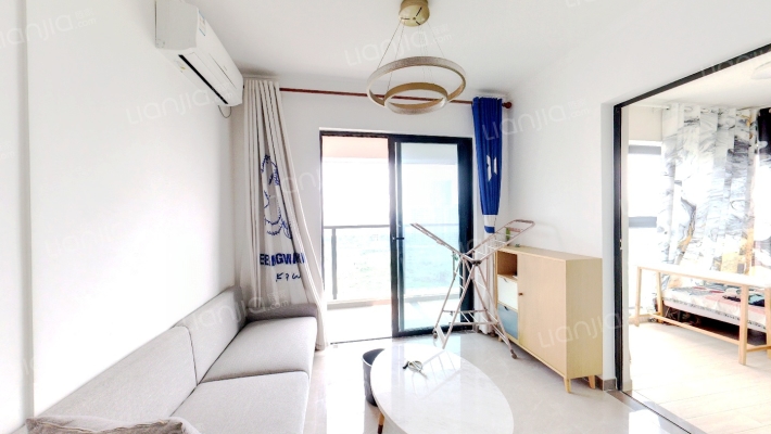 荣和银滩ONE二手房实景图