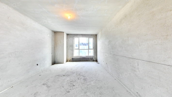 隆都翡翠湾二手房实景图