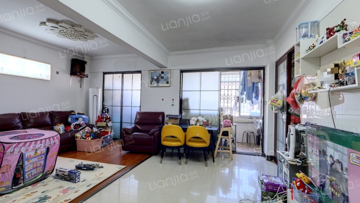 黄埔大道中锦明街二手房实景图