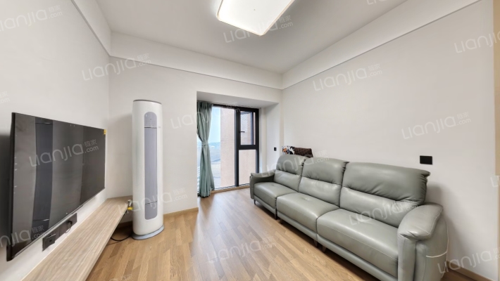 岭地金居二手房实景图