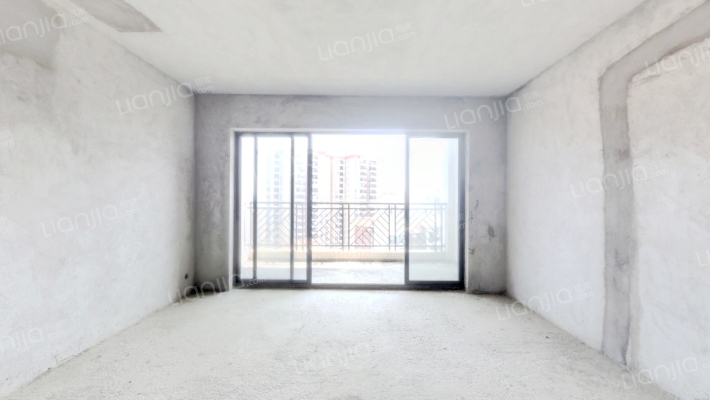 凤凰花园二手房实景图