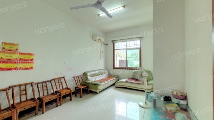 雷锋小区二手房实景图