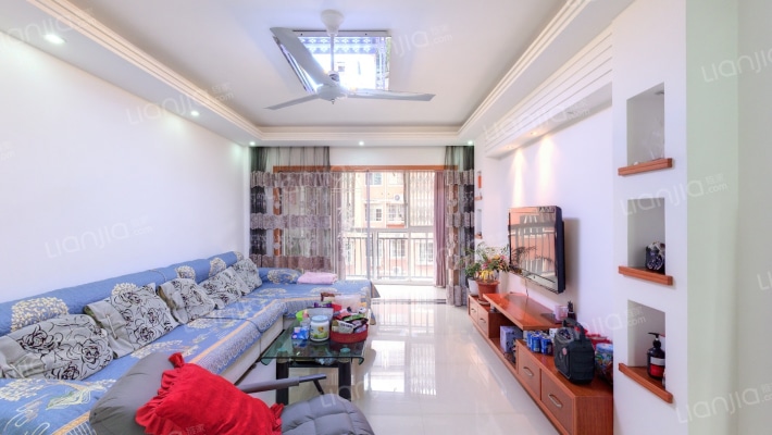 云龙嘉苑东区二手房实景图