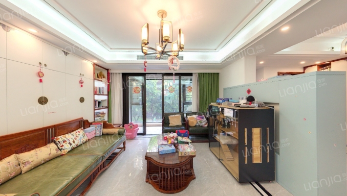 中建溪岸观邸北区二手房实景图