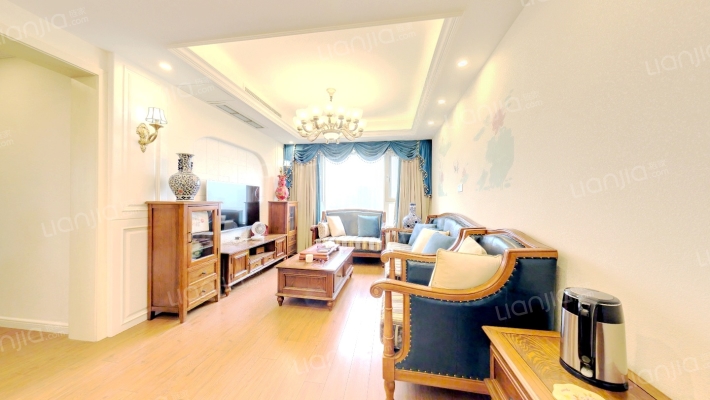 佳年华广场一期二手房实景图