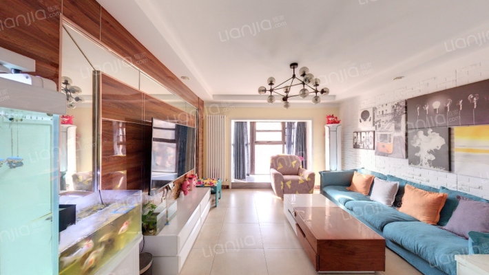 雅居美域二手房实景图