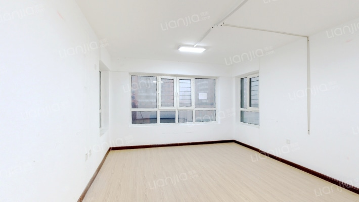 先锋领地二手房实景图