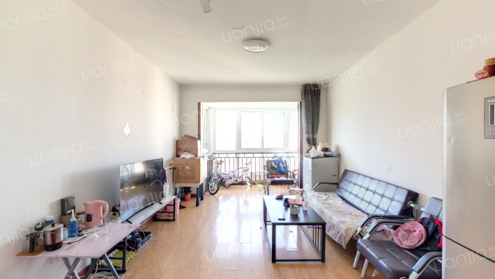 彩虹城B区二手房实景图