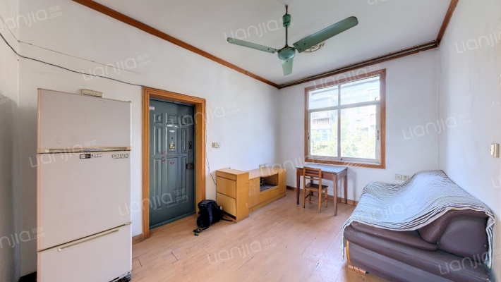 青山湖社区二手房实景图