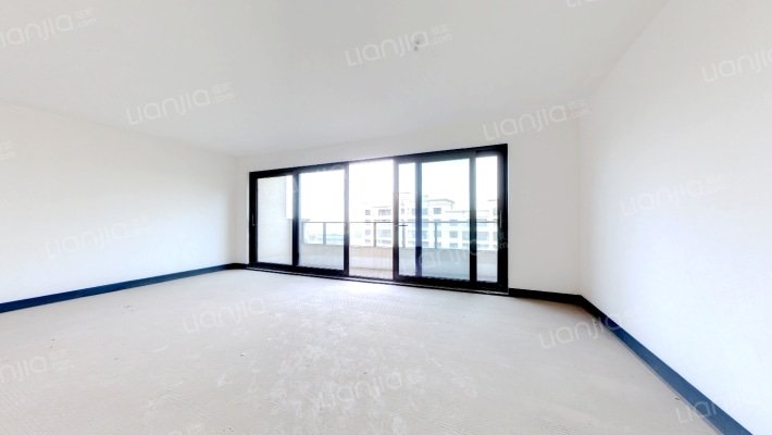 融创缇香榭B区二手房实景图