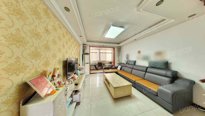 东城怡园二手房实景图