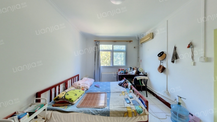 大山子西里二手房实景图