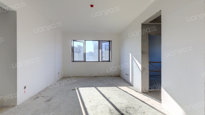 南琨华园二手房实景图